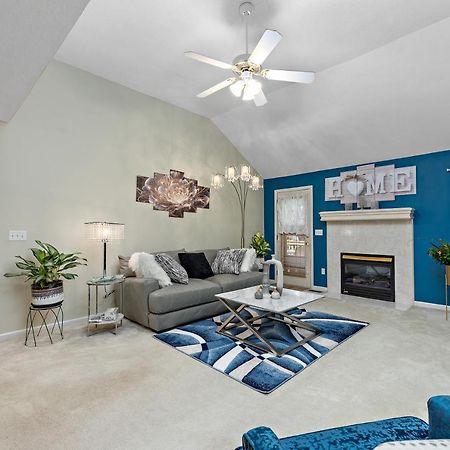 Beautiful Townhome, 11 Minutes To Downtown, Kcmo. Kansas City Bagian luar foto