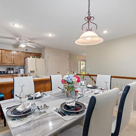 Beautiful Townhome, 11 Minutes To Downtown, Kcmo. Kansas City Bagian luar foto