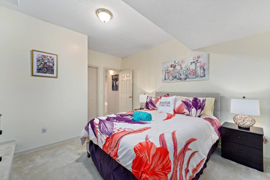 Beautiful Townhome, 11 Minutes To Downtown, Kcmo. Kansas City Bagian luar foto