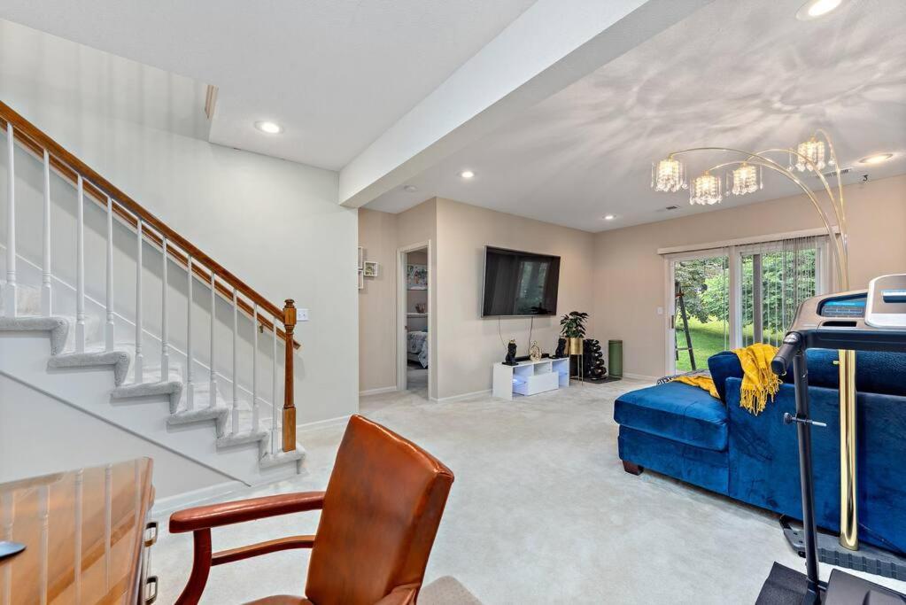 Beautiful Townhome, 11 Minutes To Downtown, Kcmo. Kansas City Bagian luar foto